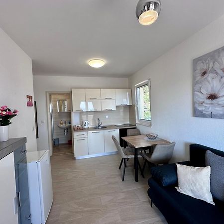 Apartmani Josipa บาชกาโวดา ภายนอก รูปภาพ