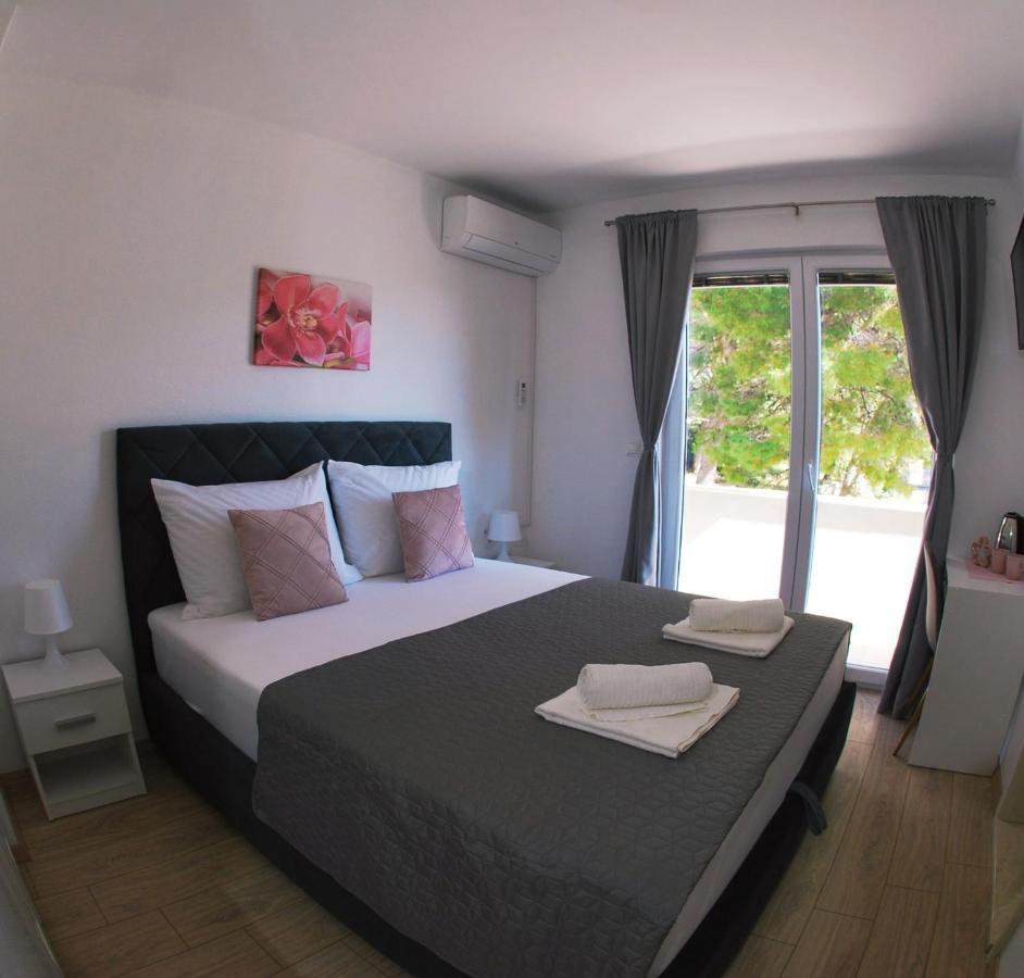 Apartmani Josipa บาชกาโวดา ภายนอก รูปภาพ