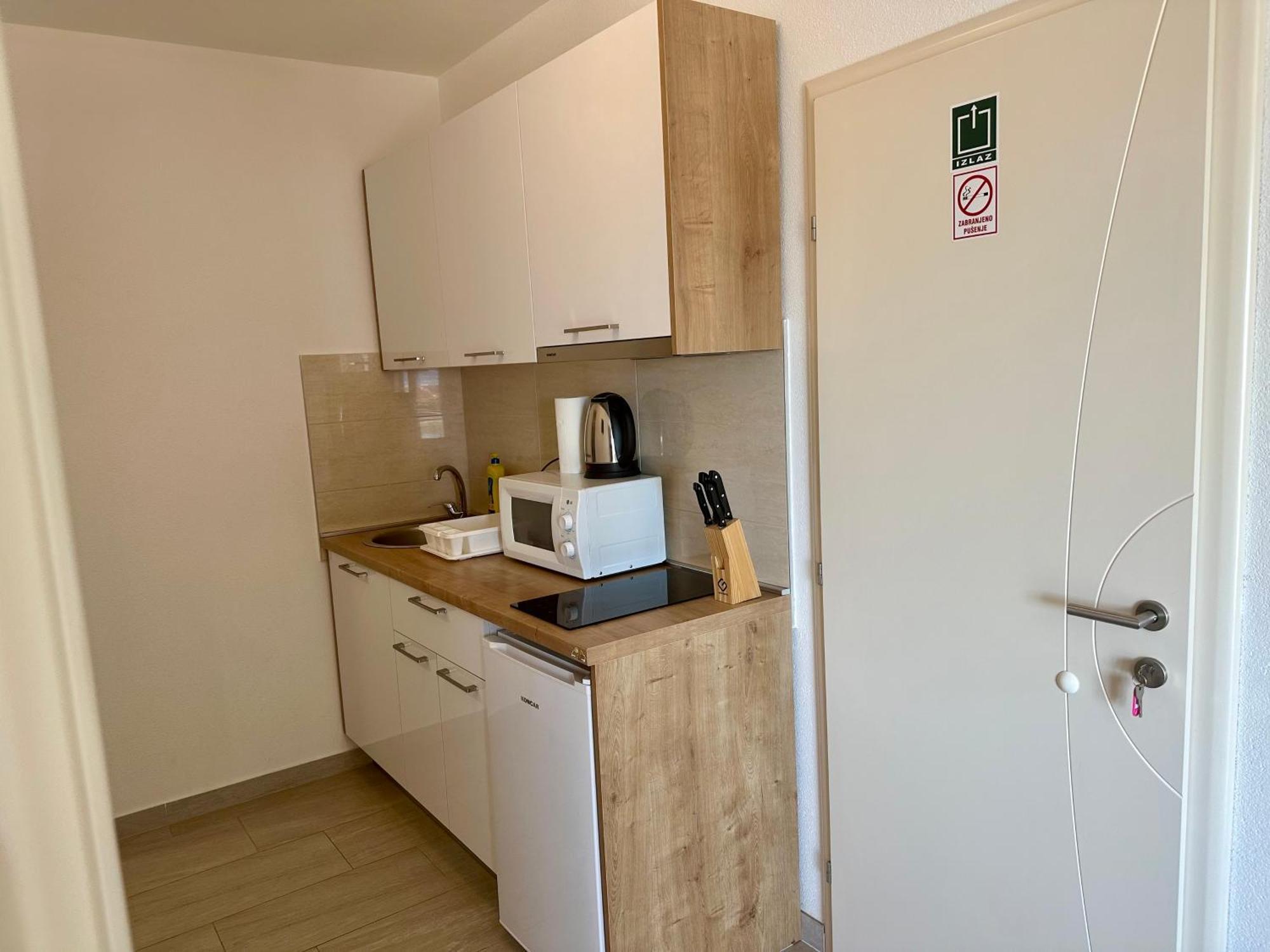 Apartmani Josipa บาชกาโวดา ภายนอก รูปภาพ